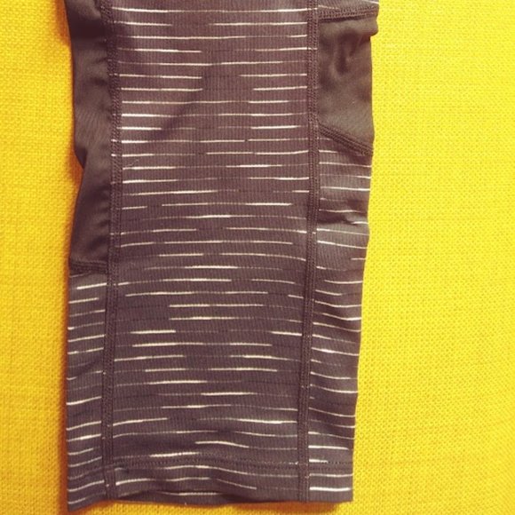 Calvin Klein Performance Wick Black/White Pockets Workout pants Sz Med - Picture 2 of 7